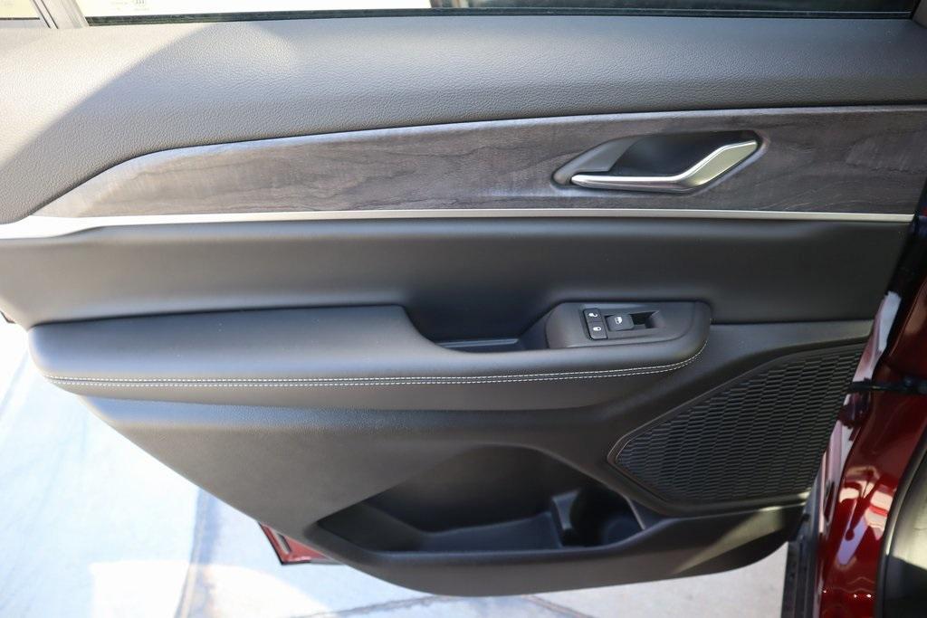 new 2025 Jeep Grand Cherokee L car, priced at $40,331