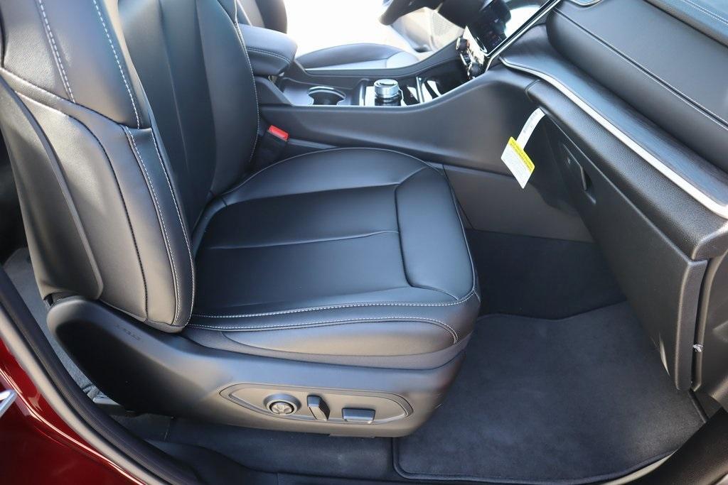 new 2025 Jeep Grand Cherokee L car, priced at $40,331