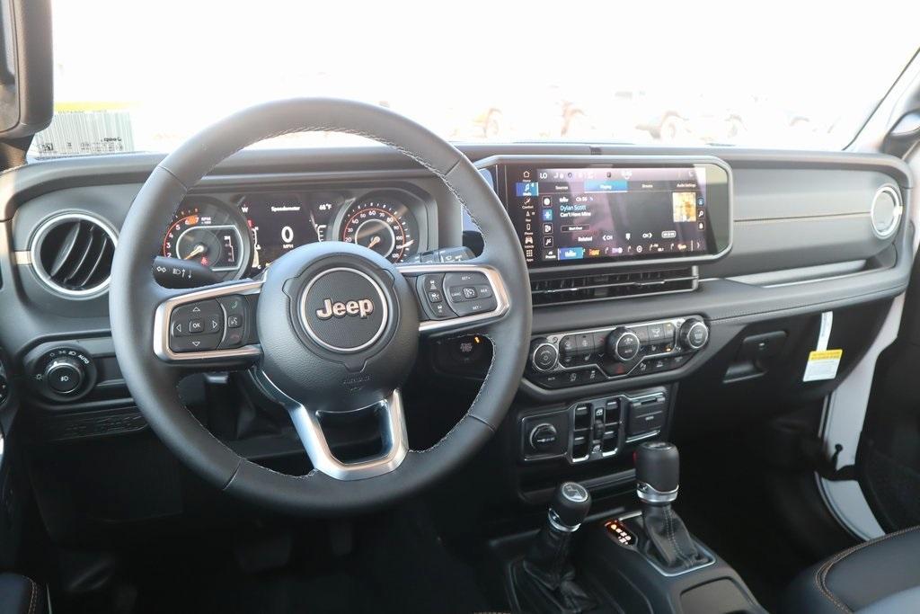 new 2025 Jeep Wrangler car, priced at $48,405