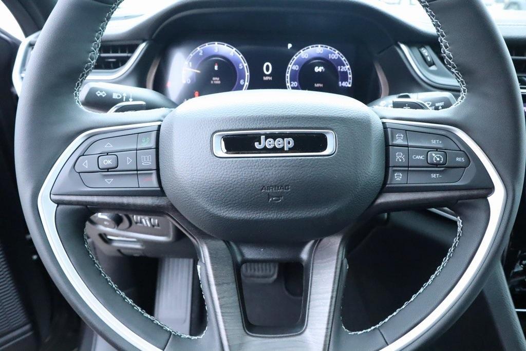 new 2025 Jeep Grand Cherokee car, priced at $42,470