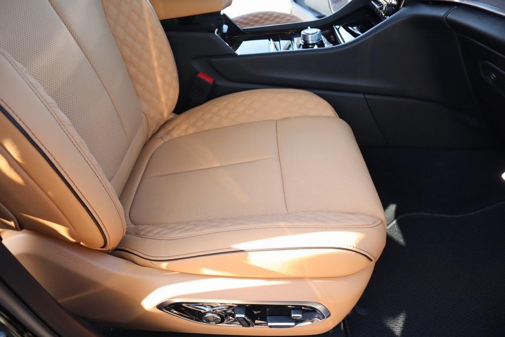new 2025 Jeep Grand Cherokee car, priced at $56,100