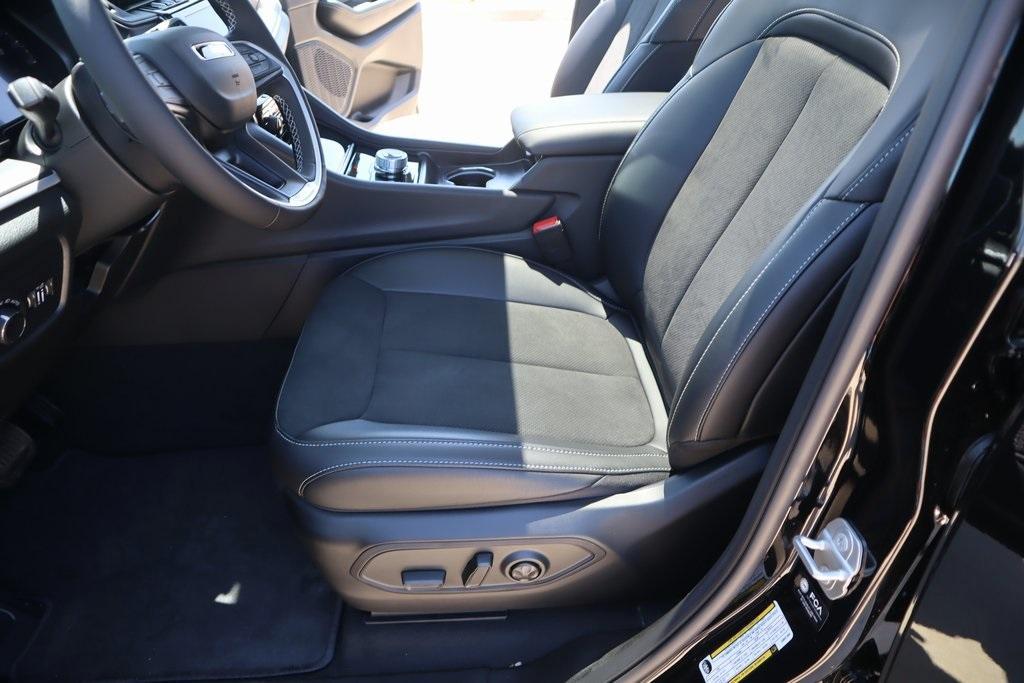 new 2025 Jeep Grand Cherokee L car, priced at $40,701