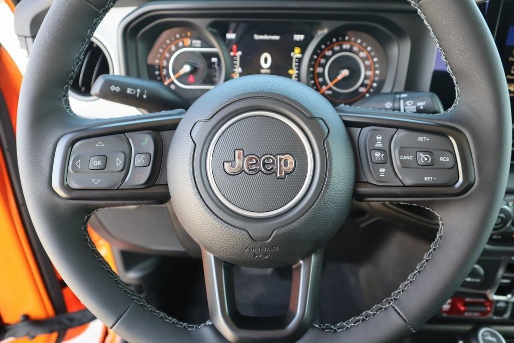 new 2025 Jeep Gladiator car, priced at $42,422