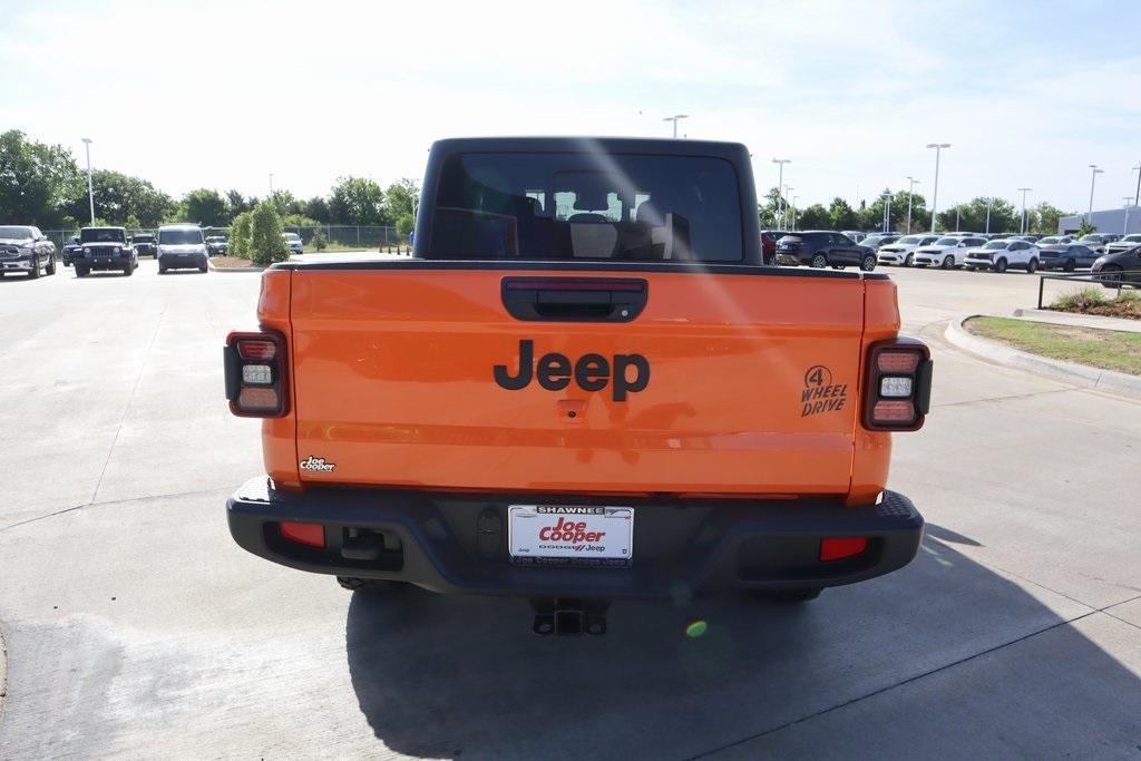 new 2025 Jeep Gladiator car, priced at $42,422