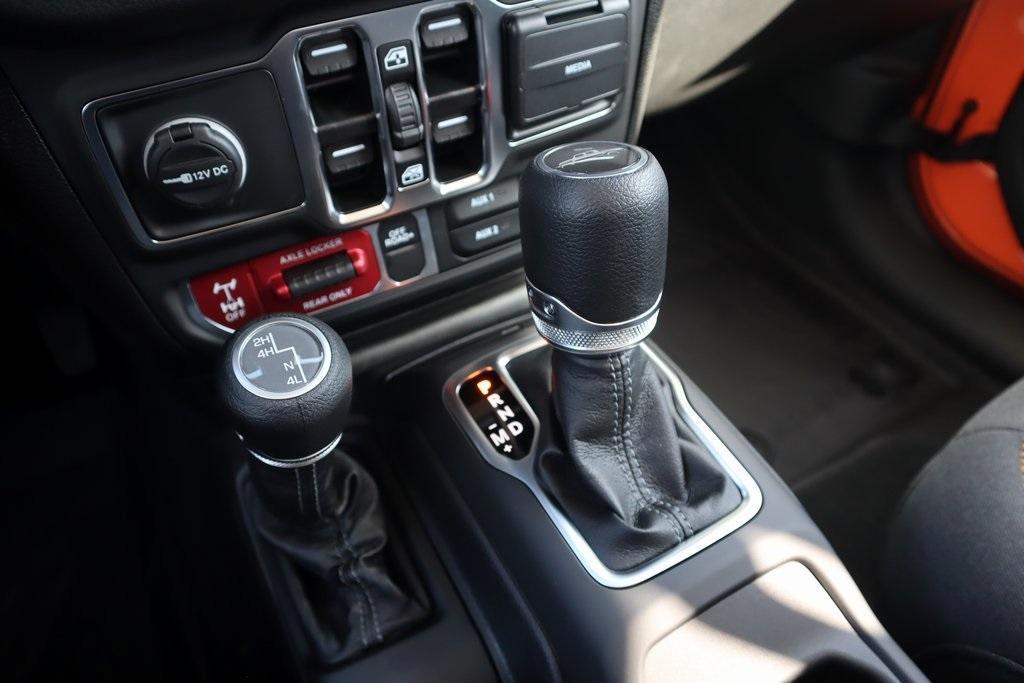 new 2025 Jeep Gladiator car, priced at $42,422