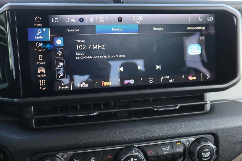 new 2025 Jeep Gladiator car, priced at $42,422