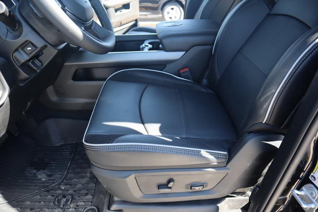 new 2025 Ram 2500 car, priced at $80,930