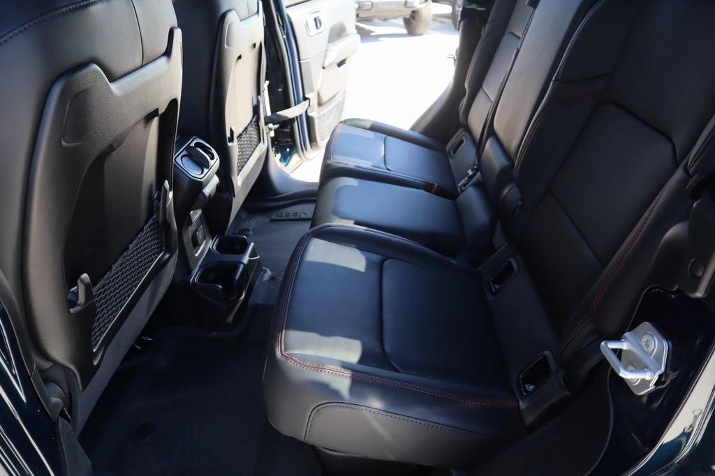 new 2025 Jeep Gladiator car, priced at $45,569