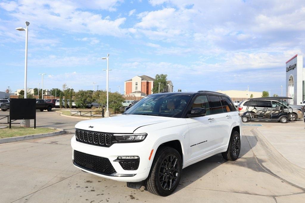 new 2024 Jeep Grand Cherokee car, priced at $65,397