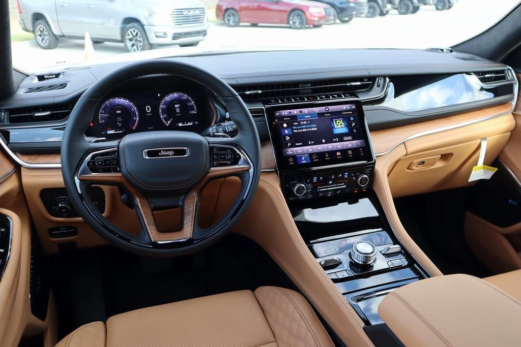 new 2024 Jeep Grand Cherokee car, priced at $65,397