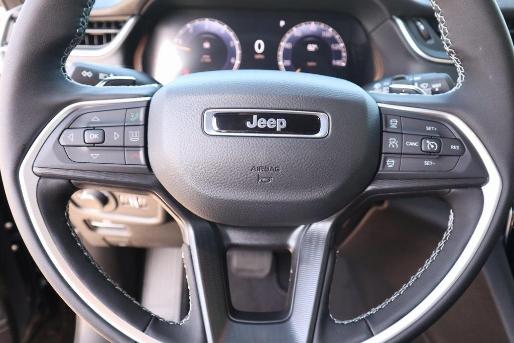 new 2025 Jeep Grand Cherokee L car, priced at $39,286
