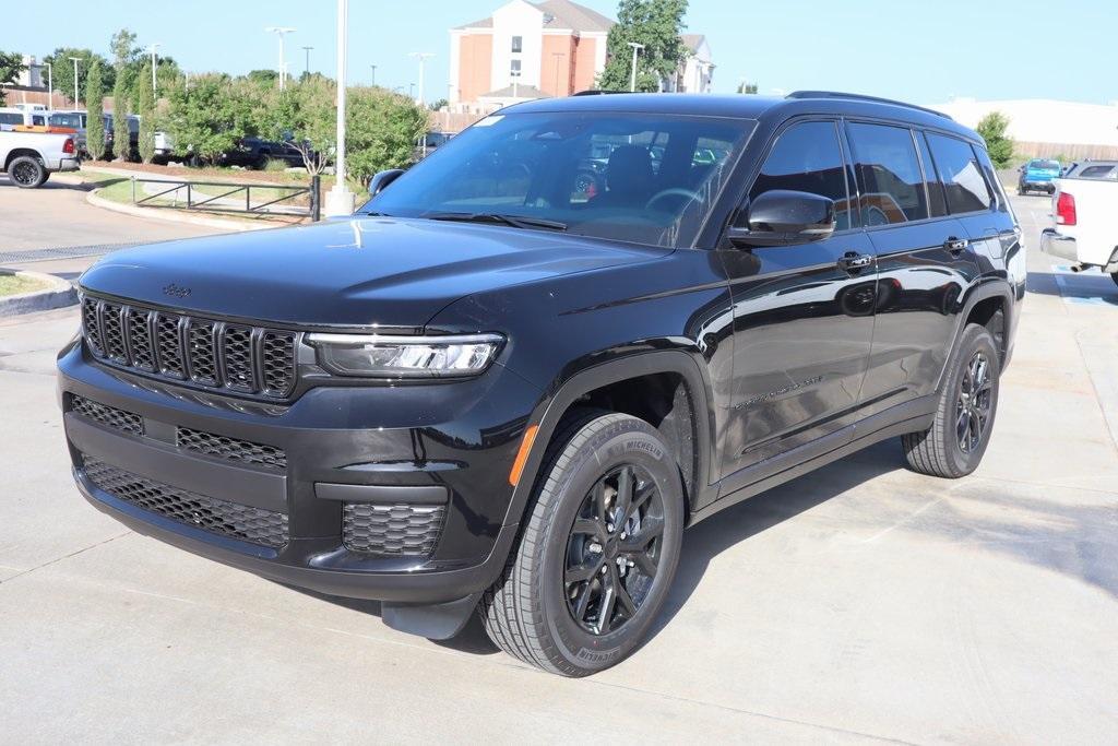 new 2025 Jeep Grand Cherokee L car, priced at $39,286
