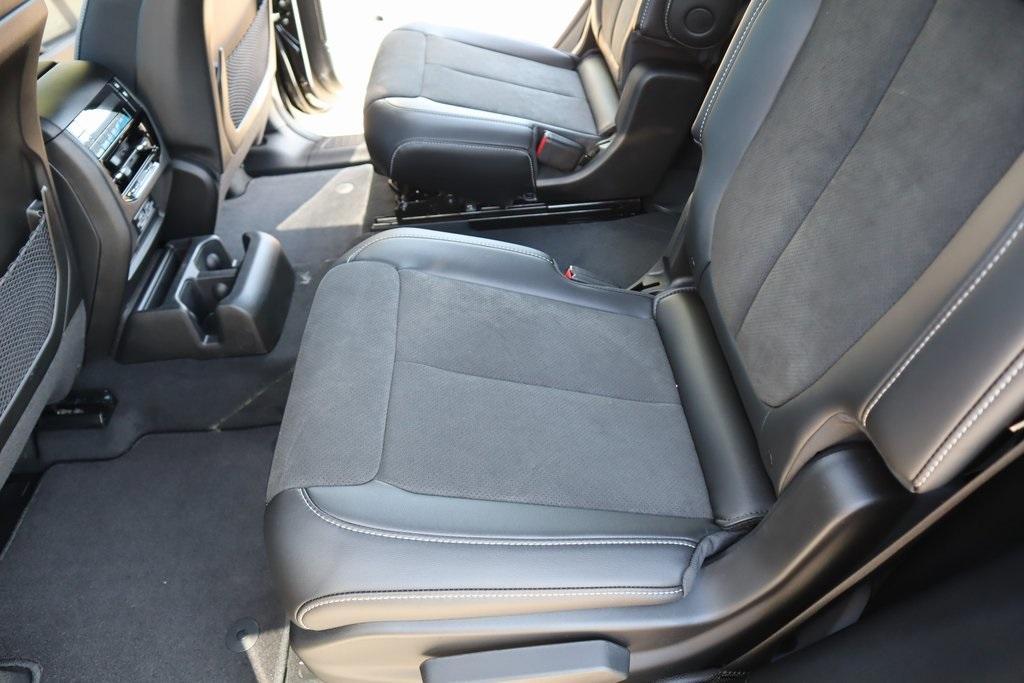 new 2025 Jeep Grand Cherokee L car, priced at $39,286