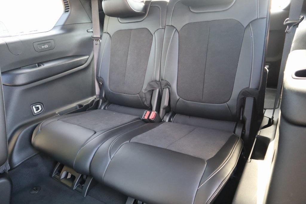 new 2025 Jeep Grand Cherokee L car, priced at $39,286