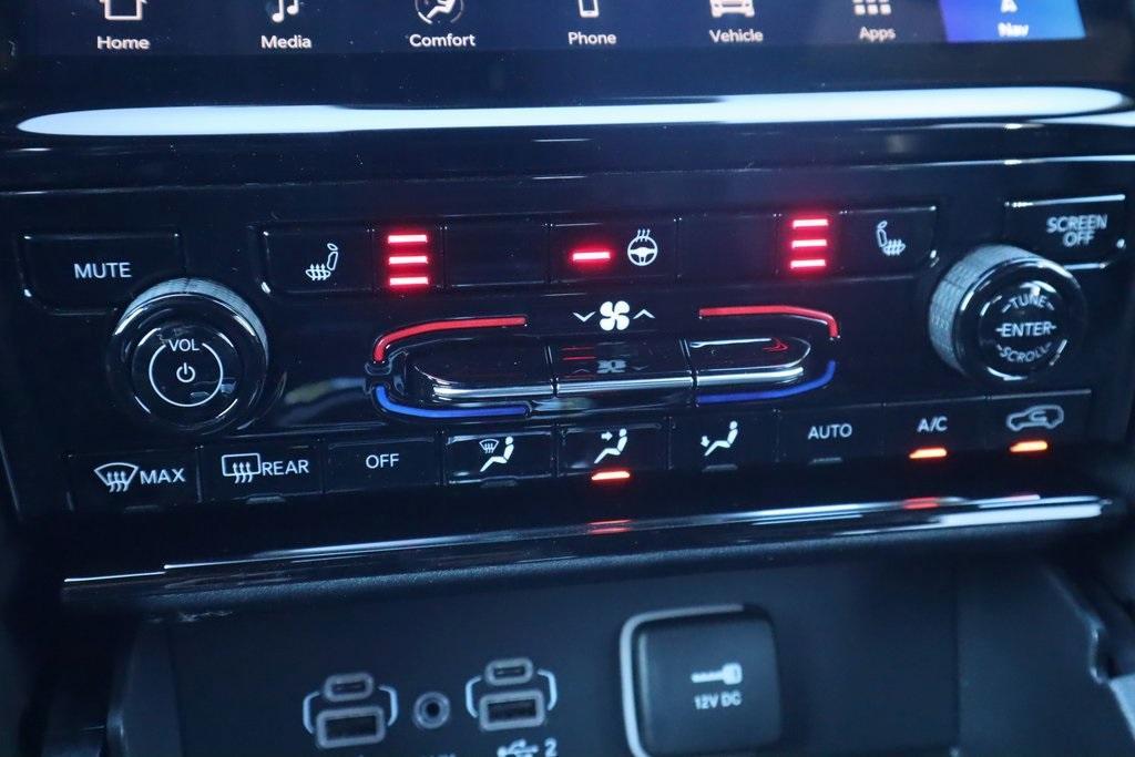 new 2025 Jeep Grand Cherokee car, priced at $42,926