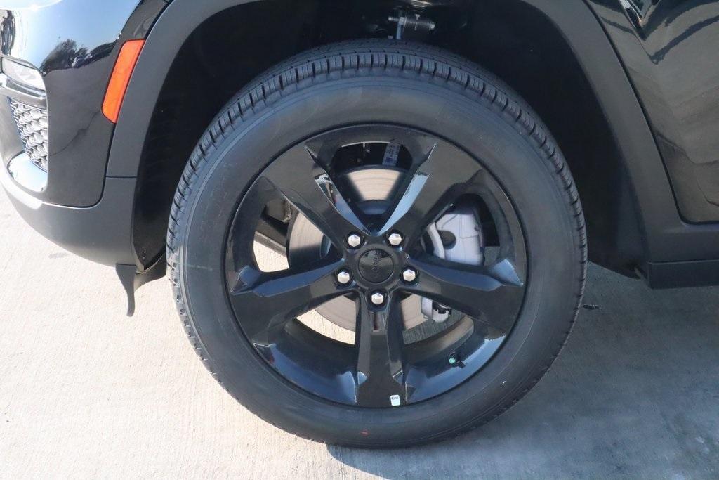 new 2025 Jeep Grand Cherokee car, priced at $42,926