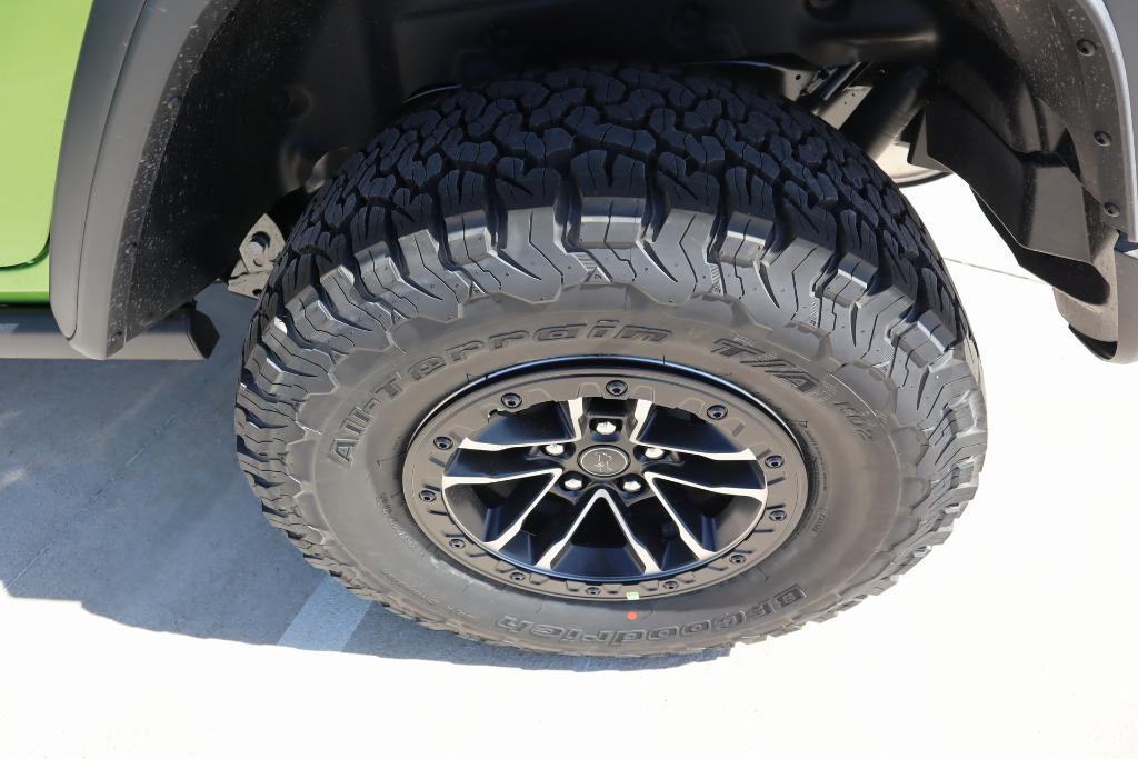 new 2025 Jeep Wrangler car, priced at $47,812