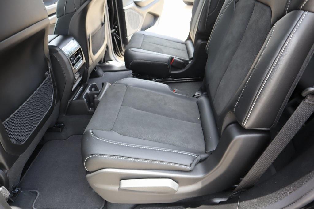 new 2025 Jeep Grand Cherokee L car, priced at $40,901