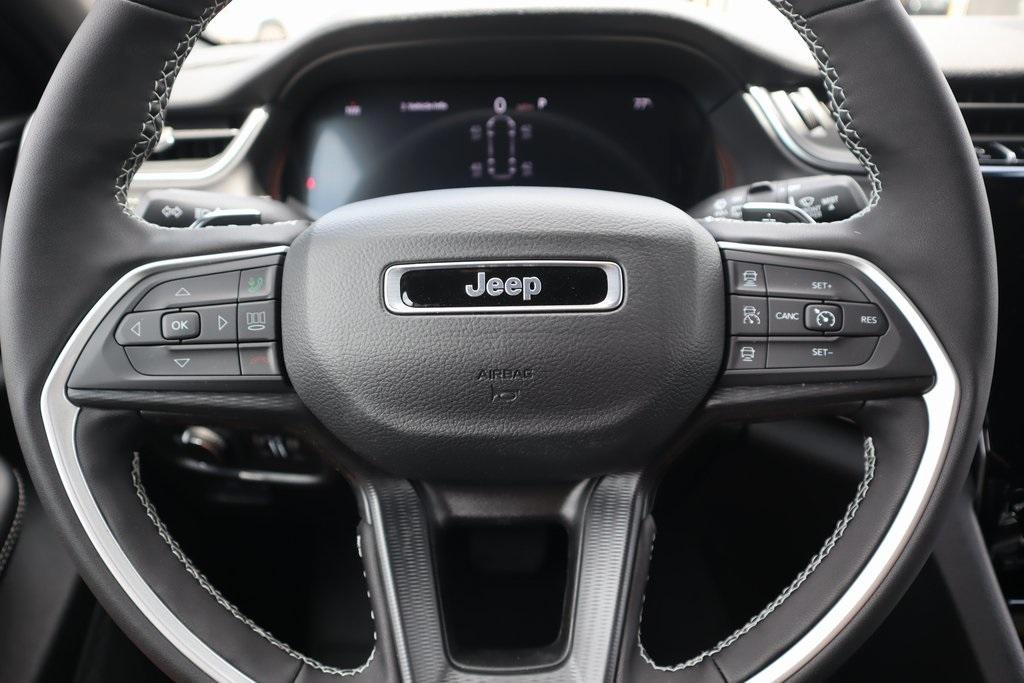 new 2025 Jeep Grand Cherokee L car, priced at $40,901