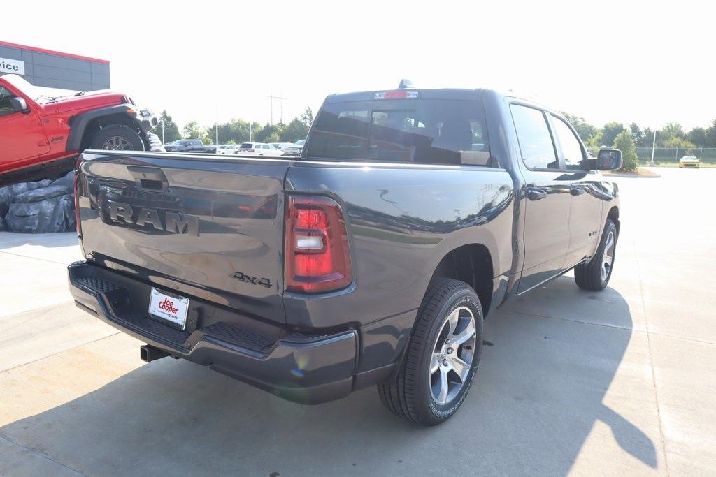 new 2025 Ram 1500 car, priced at $45,624