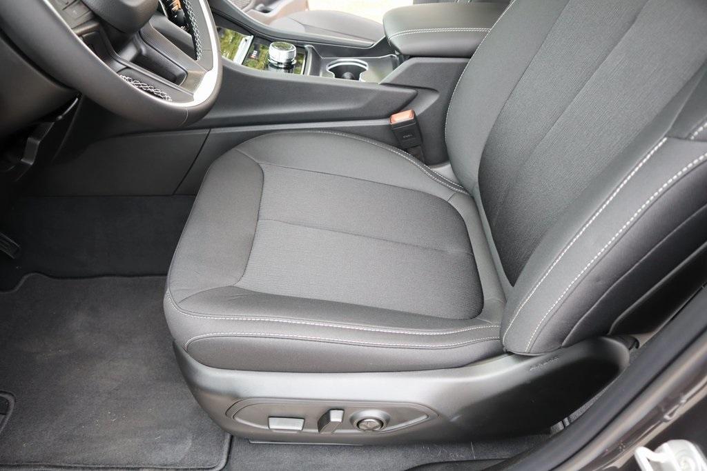 new 2025 Jeep Grand Cherokee L car, priced at $37,453