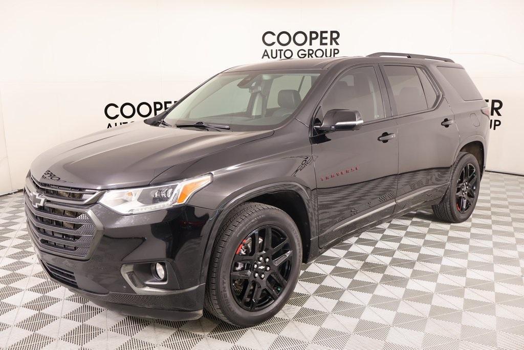used 2021 Chevrolet Traverse car, priced at $27,072