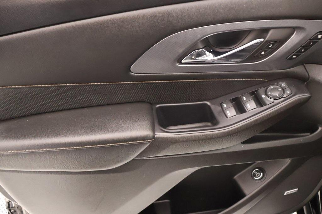 used 2021 Chevrolet Traverse car, priced at $27,072