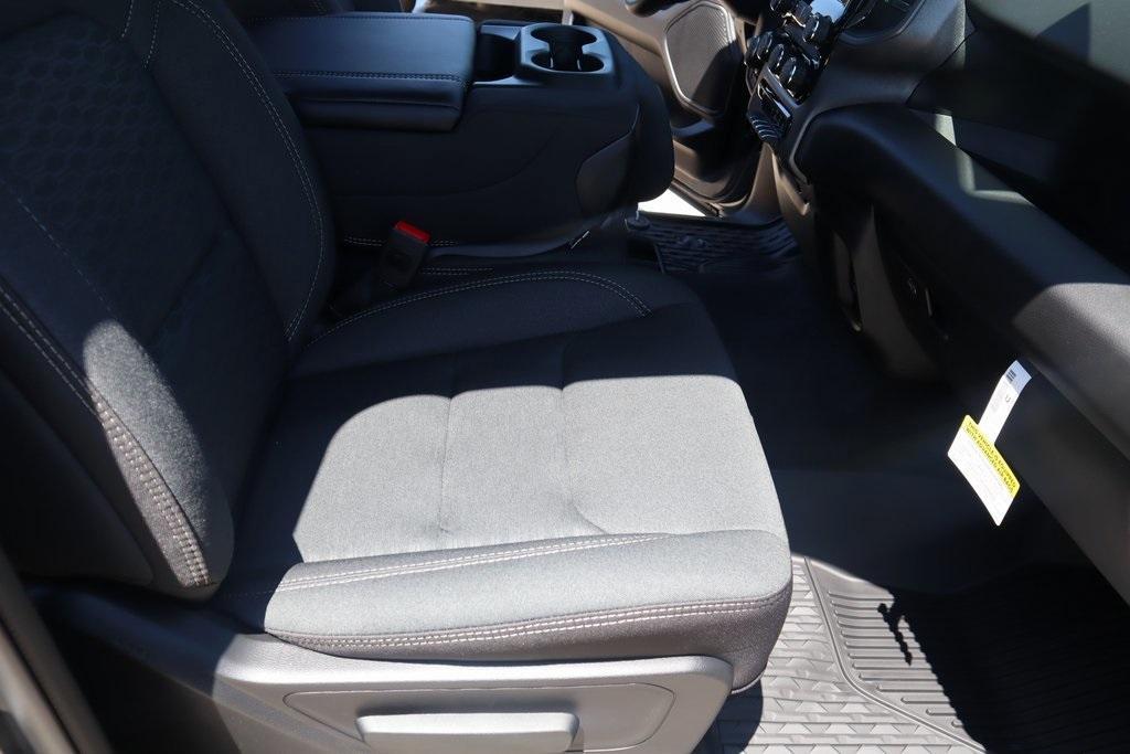new 2025 Ram 1500 car, priced at $41,620