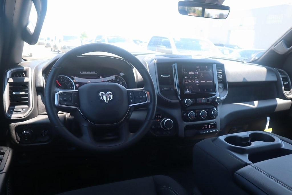 new 2025 Ram 1500 car, priced at $41,620