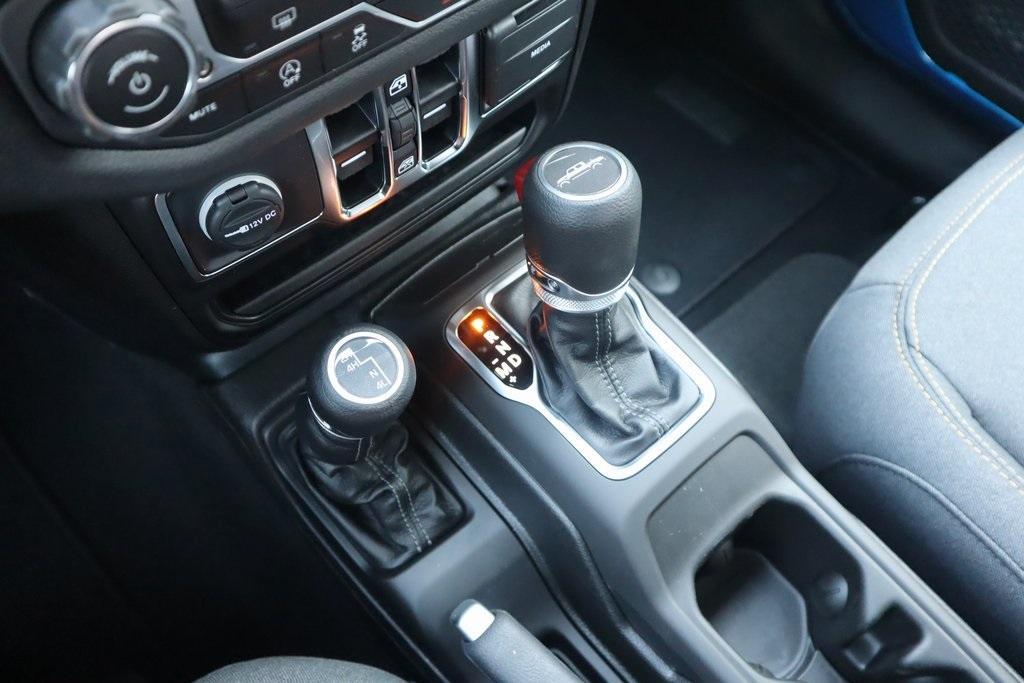 new 2025 Jeep Gladiator car, priced at $37,742