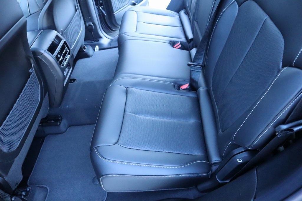 new 2025 Jeep Grand Cherokee car, priced at $49,574