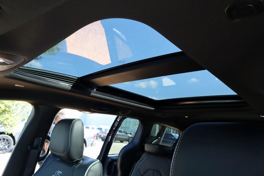 new 2026 Chrysler Pacifica car, priced at $44,737