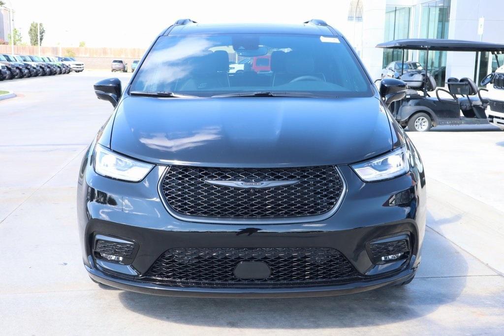 new 2026 Chrysler Pacifica car, priced at $44,737