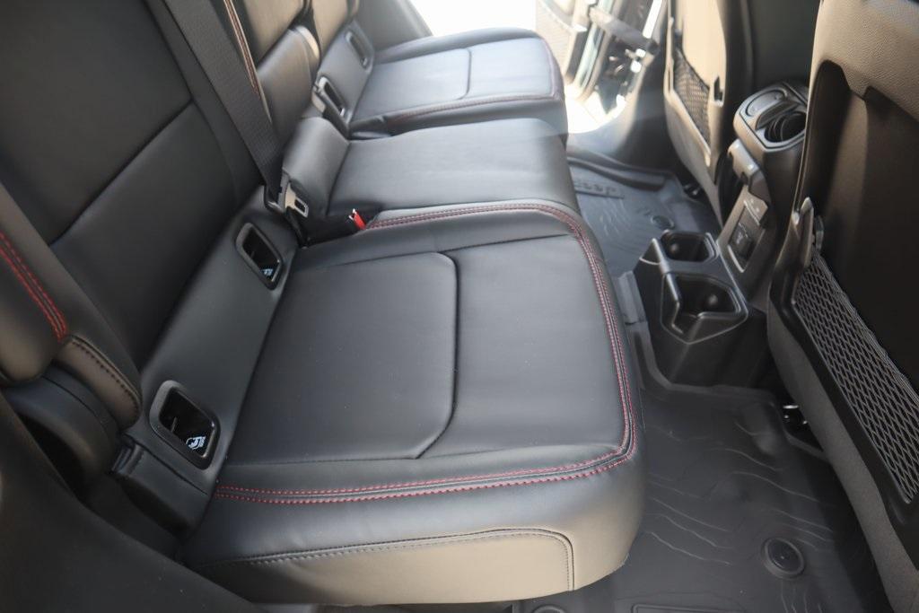 new 2025 Jeep Gladiator car, priced at $50,237