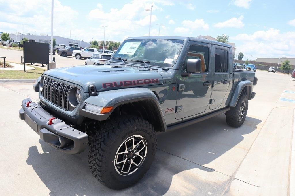 new 2025 Jeep Gladiator car, priced at $50,237