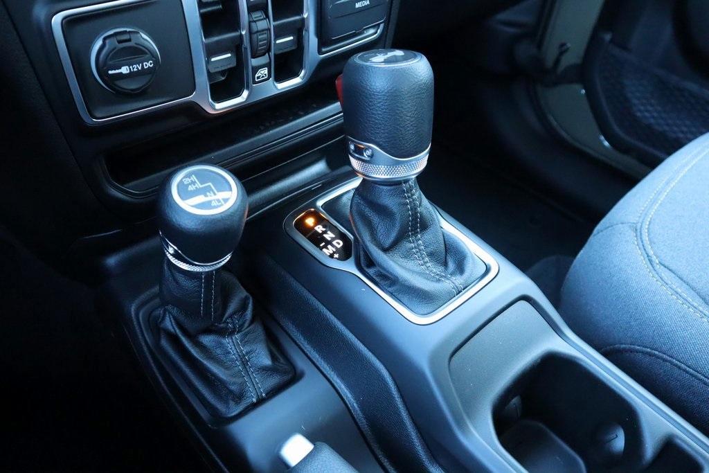 new 2025 Jeep Wrangler car, priced at $37,856
