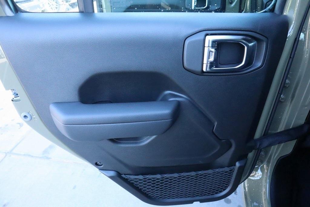 new 2025 Jeep Wrangler car, priced at $37,856