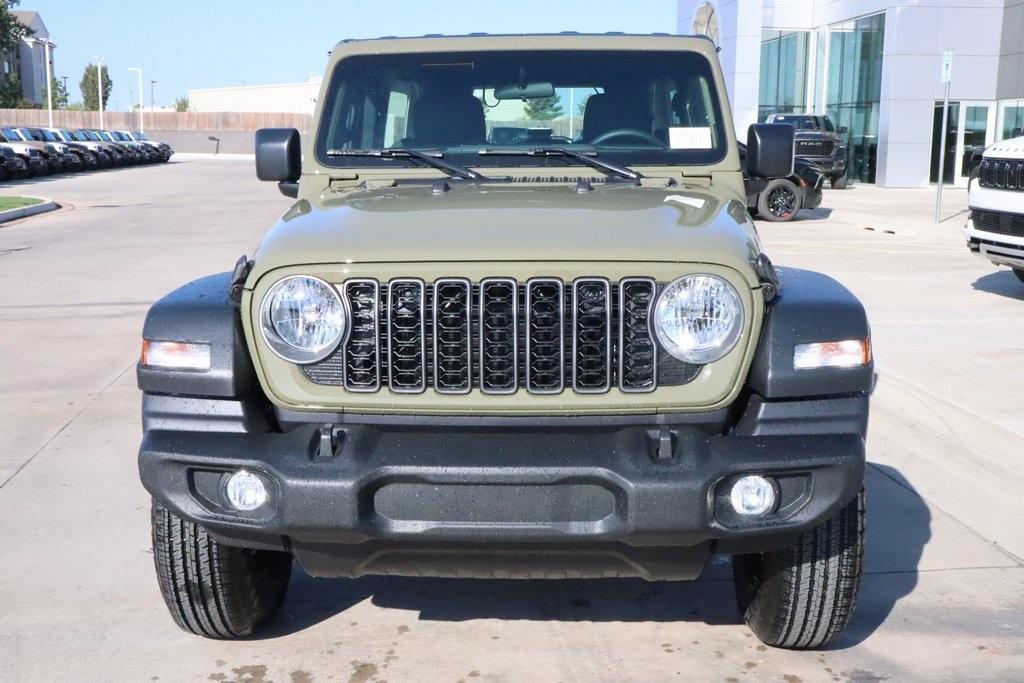 new 2025 Jeep Wrangler car, priced at $37,856