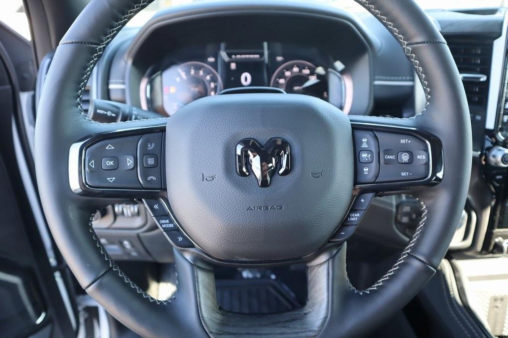 new 2025 Ram 1500 car, priced at $70,281
