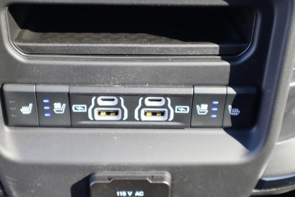 new 2025 Ram 1500 car, priced at $70,281