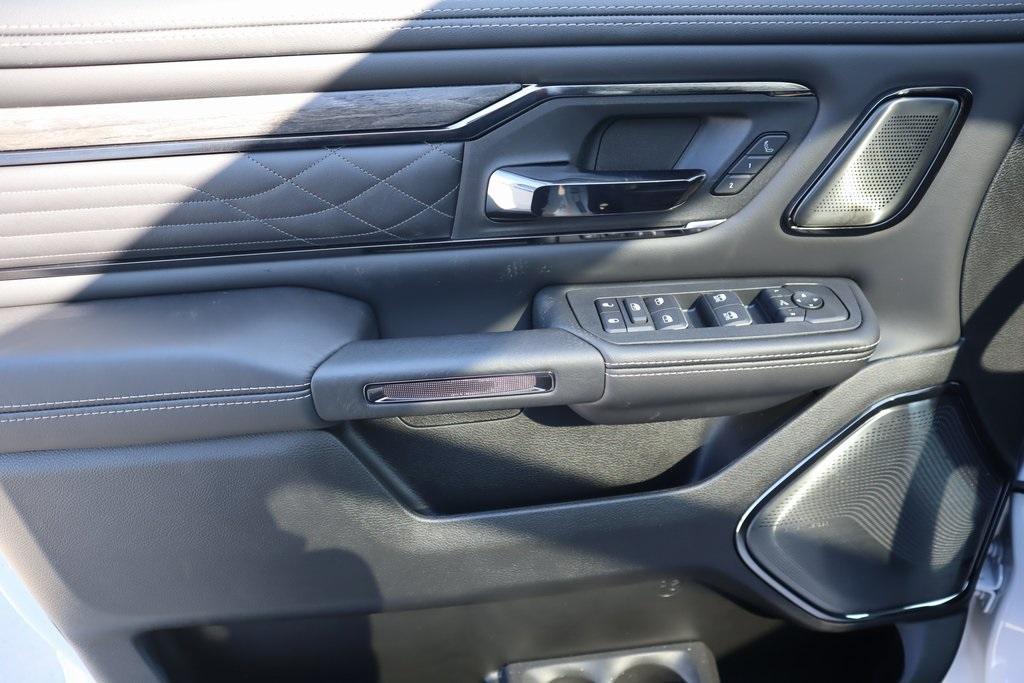 new 2025 Ram 1500 car, priced at $70,281