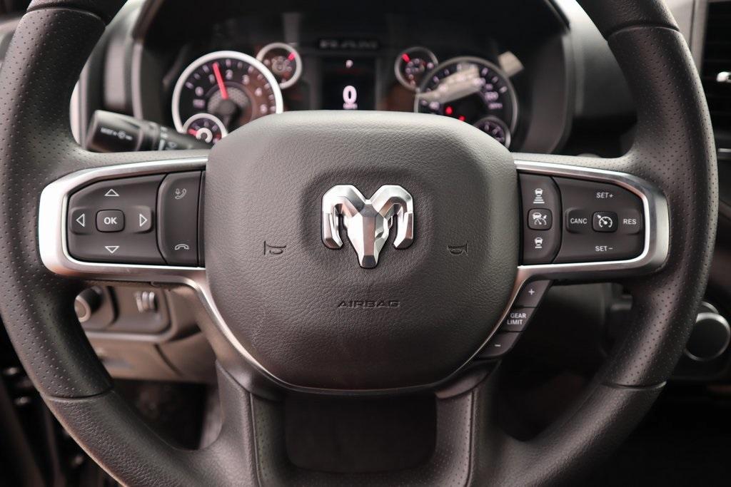 new 2025 Ram 1500 car, priced at $34,821