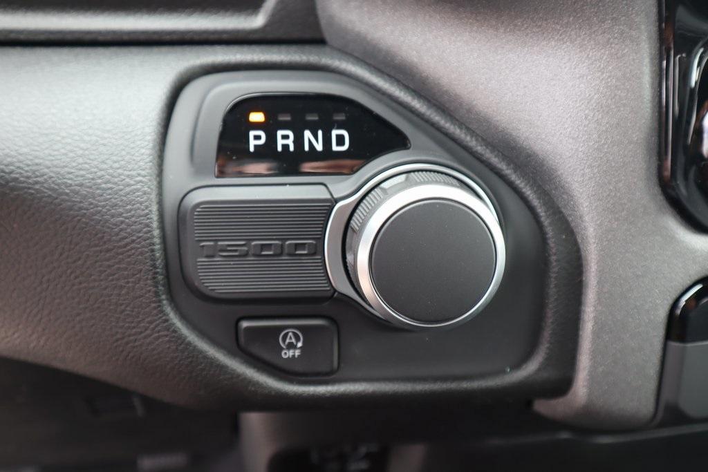 new 2025 Ram 1500 car, priced at $34,821