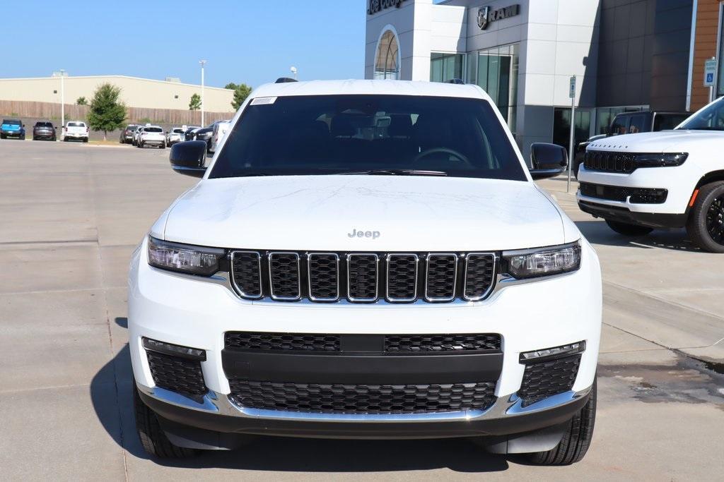 new 2025 Jeep Grand Cherokee L car, priced at $39,739