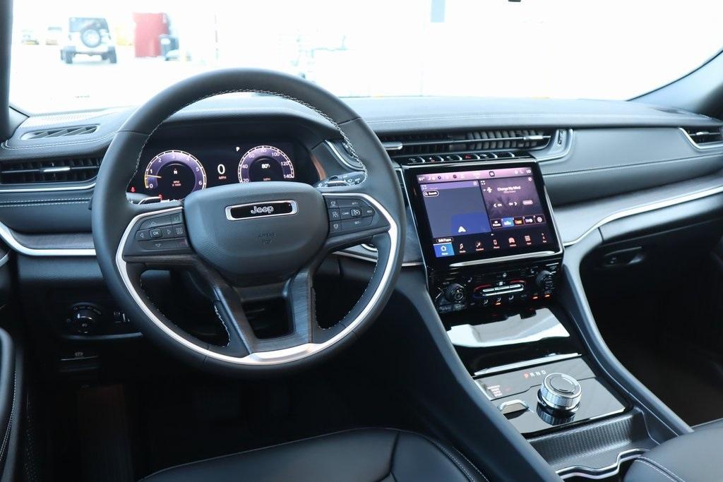 new 2025 Jeep Grand Cherokee L car, priced at $39,739