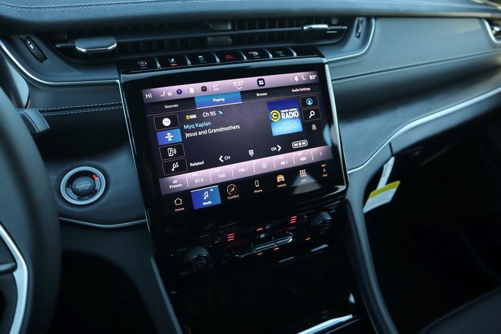 new 2025 Jeep Grand Cherokee car, priced at $41,097