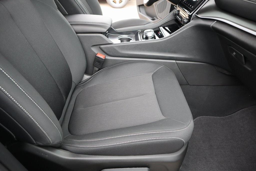 new 2025 Jeep Grand Cherokee L car, priced at $35,844