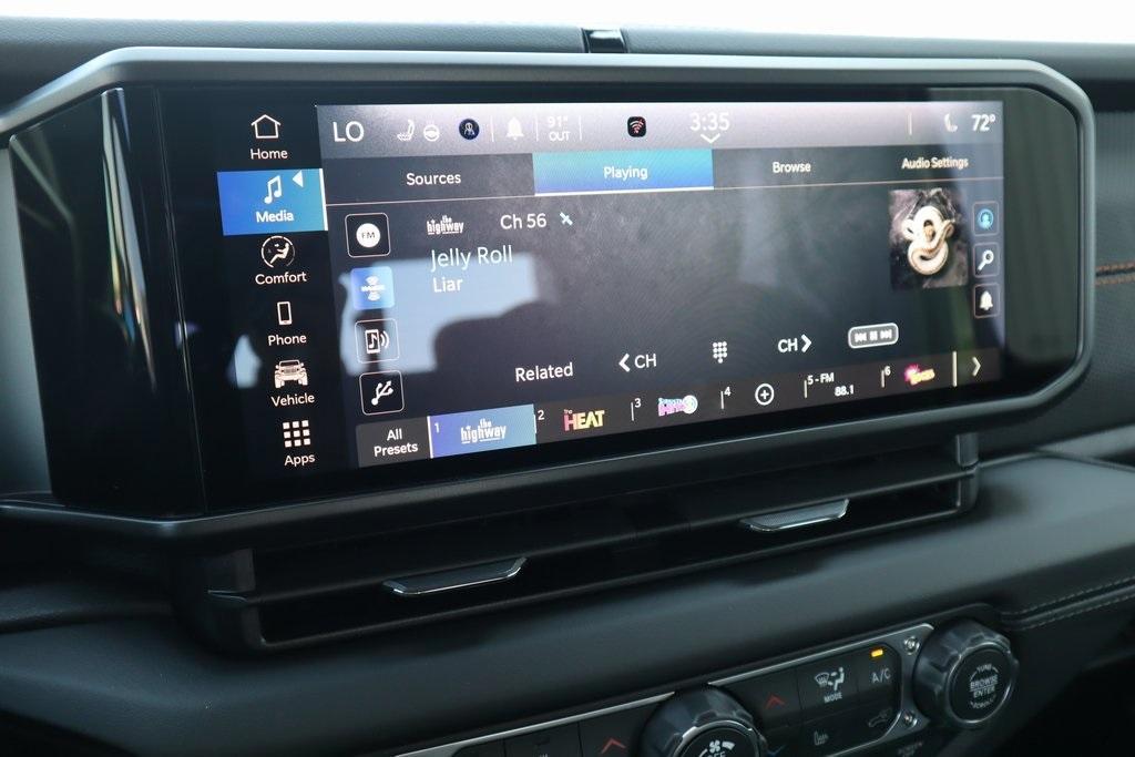 new 2025 Jeep Gladiator car, priced at $45,055