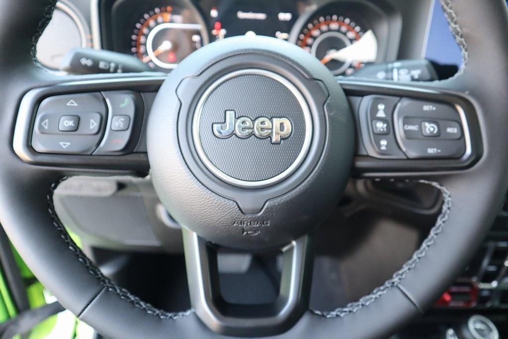 new 2025 Jeep Gladiator car, priced at $45,055