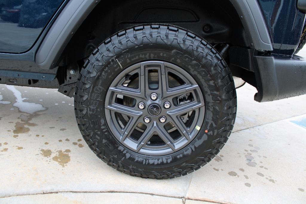 new 2025 Jeep Wrangler car, priced at $40,032